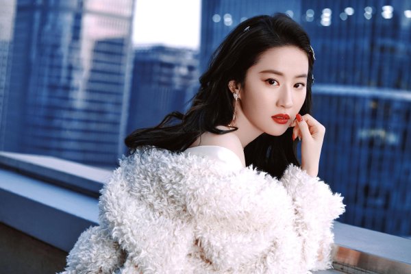 万无优配 刘亦菲新剧《咸雪》再生变动，陈晓退出，新男主人选曝光很惊喜！